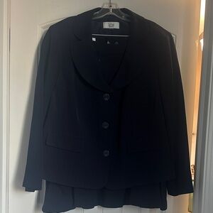 Le Suit Navy Blazer